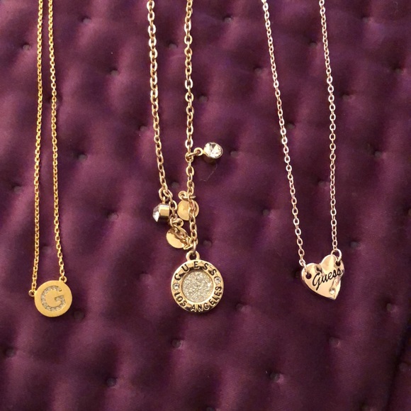 3 Guess Los Angeles necklaces - Picture 1 of 15